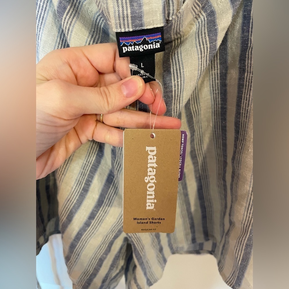 Patagonia Garden Island Shorts Size Large NWT - Picture 6 of 10
